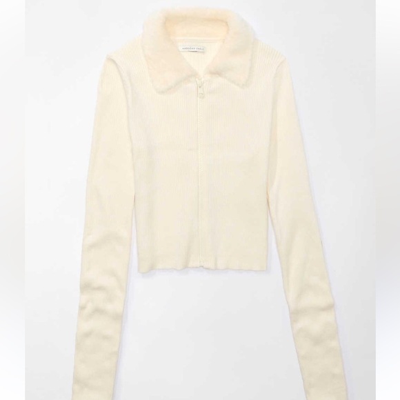American Eagle‎ Cream Faux Fur Cropped Zipped Sweather Size S - Picture 1 of 5
